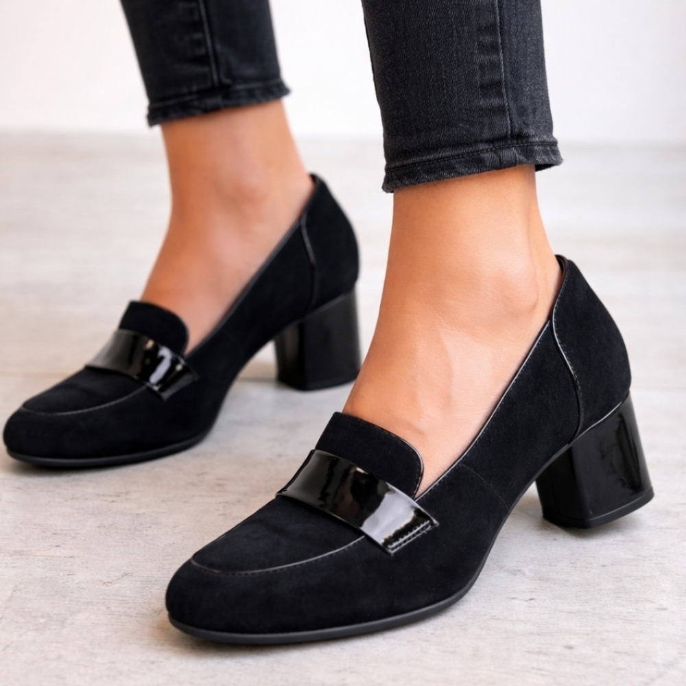 Clarks Un Cosmo Way Modern Preppy Minimalist Block Heel Comfort Loafer Pump 9M
